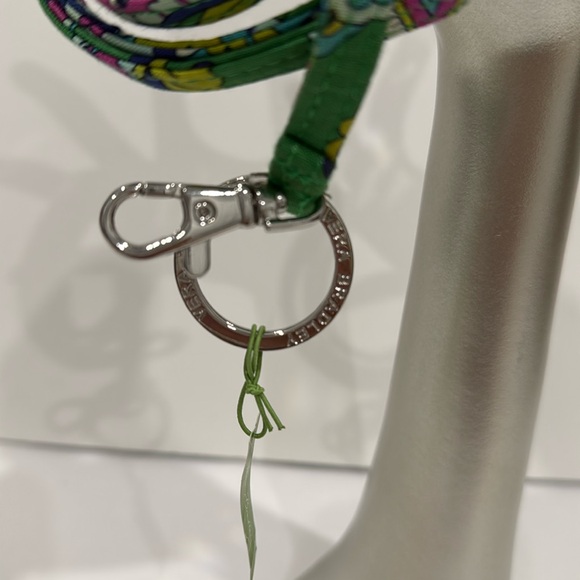 Vera Bradley Lanyard Emerald Paisley - Picture 3 of 5